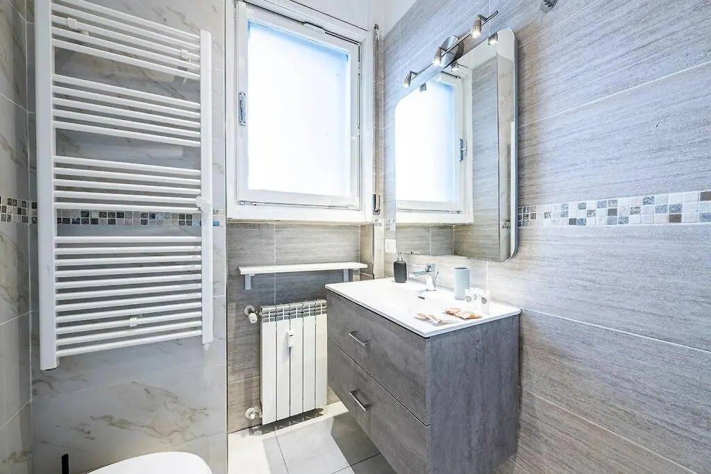 Apartment La Suite Di Tommy Florence Italy